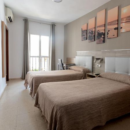 Hostal La Pilarica Marbella Exterior foto